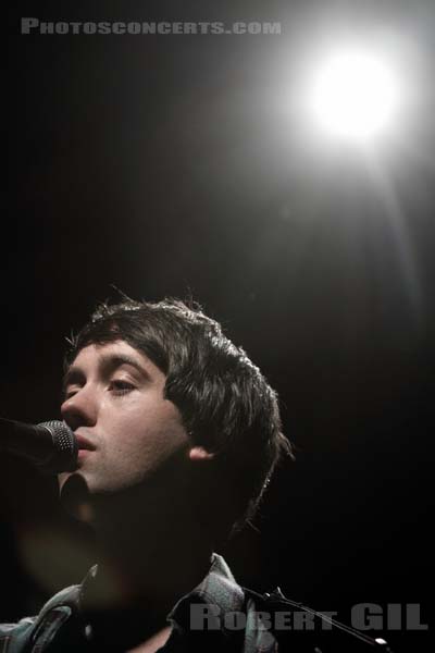 VILLAGERS - 2010-06-07 - PARIS - Point Ephemere - 